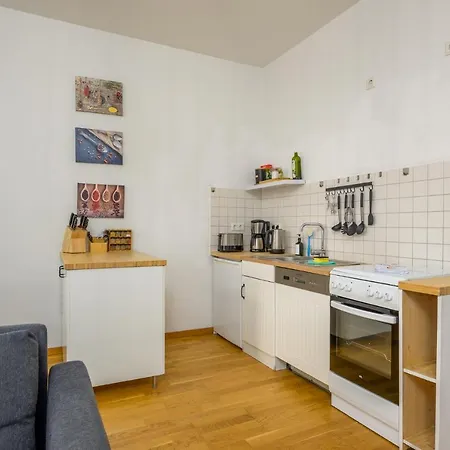 Arbio I Retro Near Hauptbahnhof Apartment